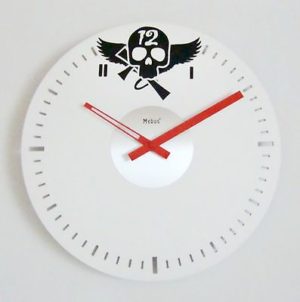 405 Wanduhr " Holz "weiss - schwarz ! super modern !