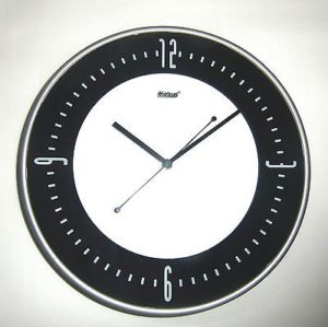 283 Wanduhr ! grau-schwarz l ! super modern !